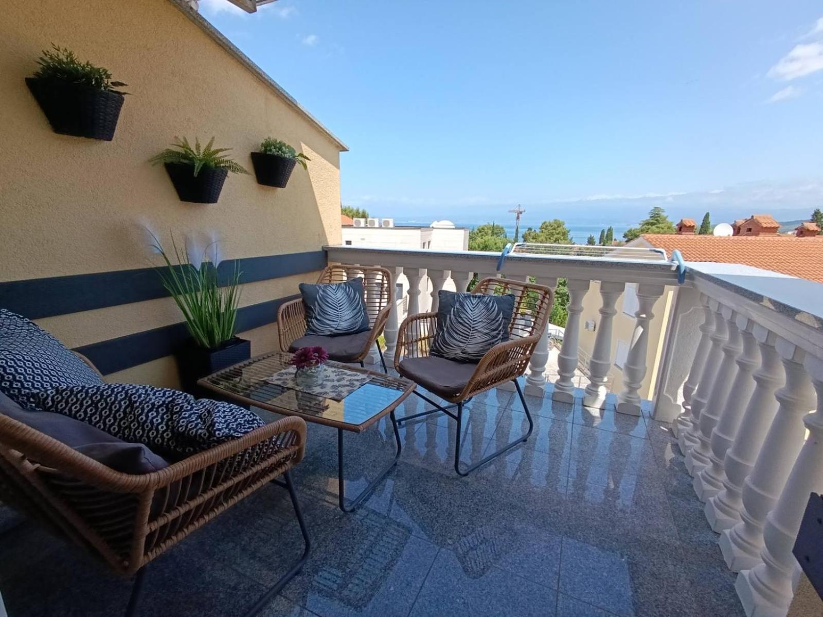 Apartment Moris Malinska