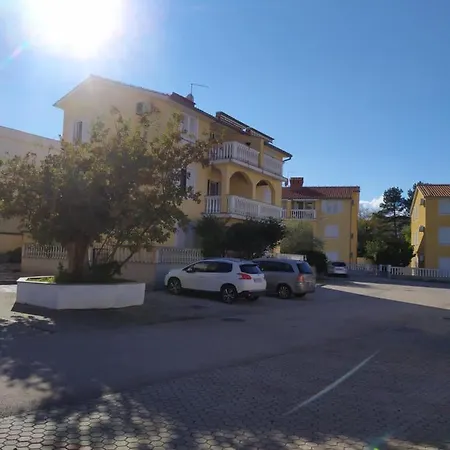 Apartman Moris Apartment Malinska Exterior photo