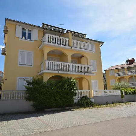 Apartman Moris Apartment Malinska Exterior photo